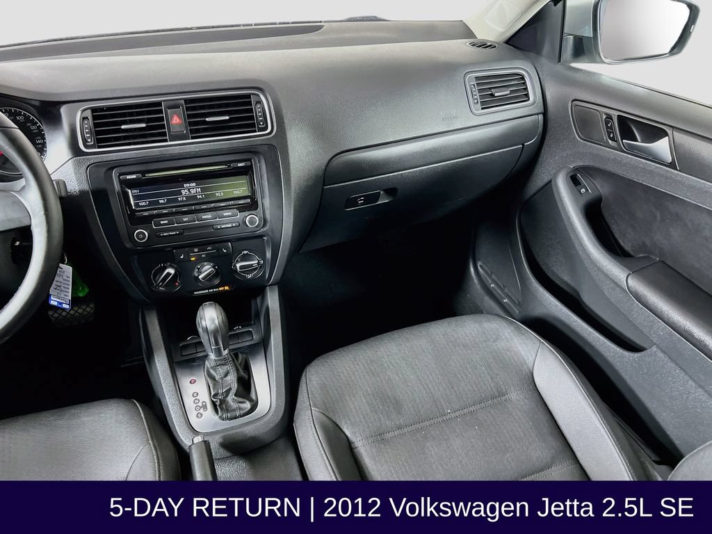 Used 2012 Volkswagen Jetta SE FWD image 26