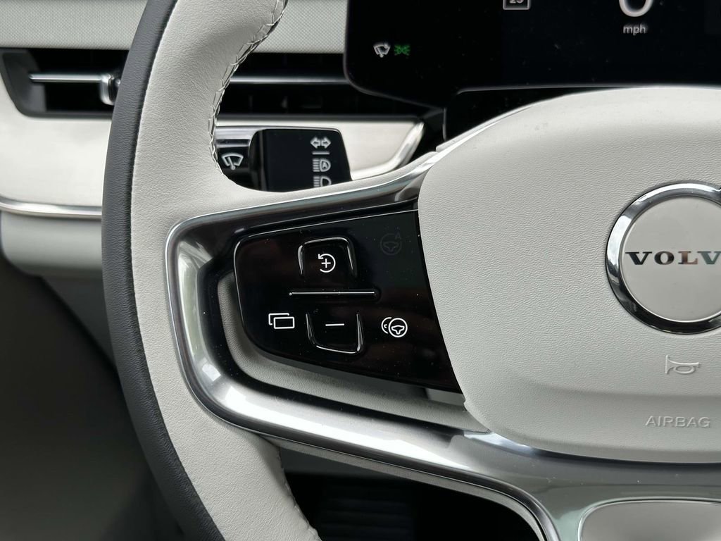 New 2025 Volvo EX90 Ultra image 6