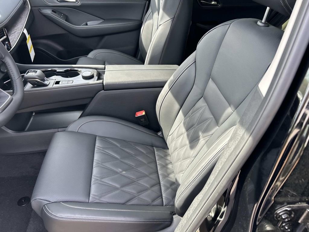 New 2026 Nissan Rogue Platinum AWD/4WD image 15