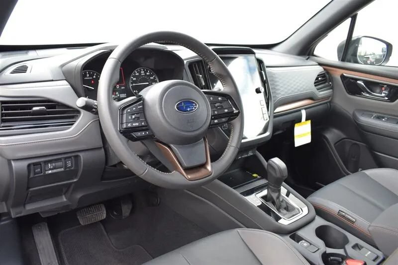 Used 2025 Subaru Forester Sport AWD/4WD image 3