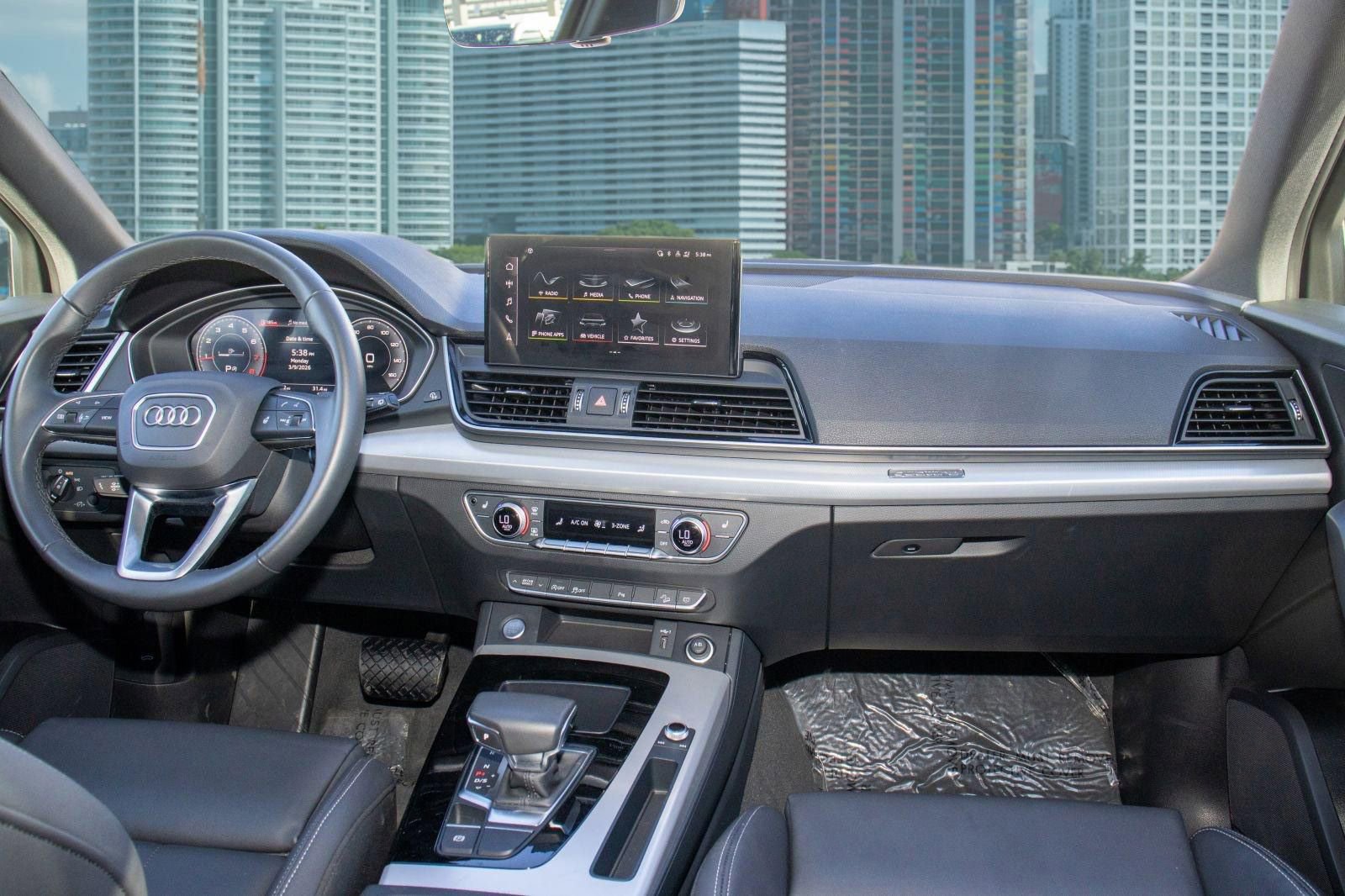 Used 2025 Audi Q5 2.0T Premium image 8