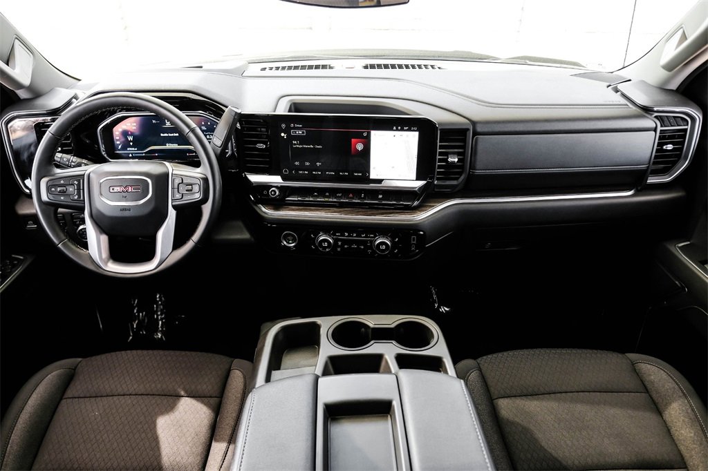 Used 2023 GMC Sierra 1500 Elevation image 11