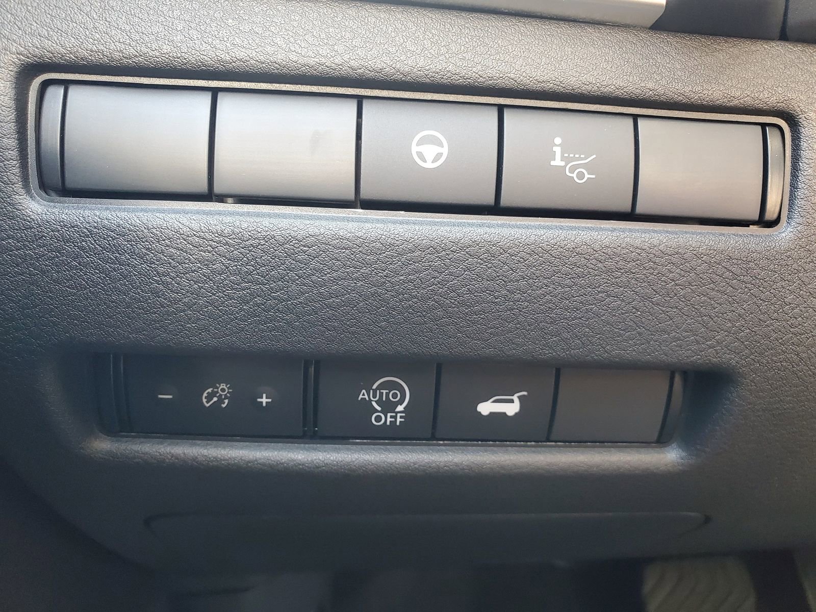 New 2026 Nissan Rogue Platinum image 24