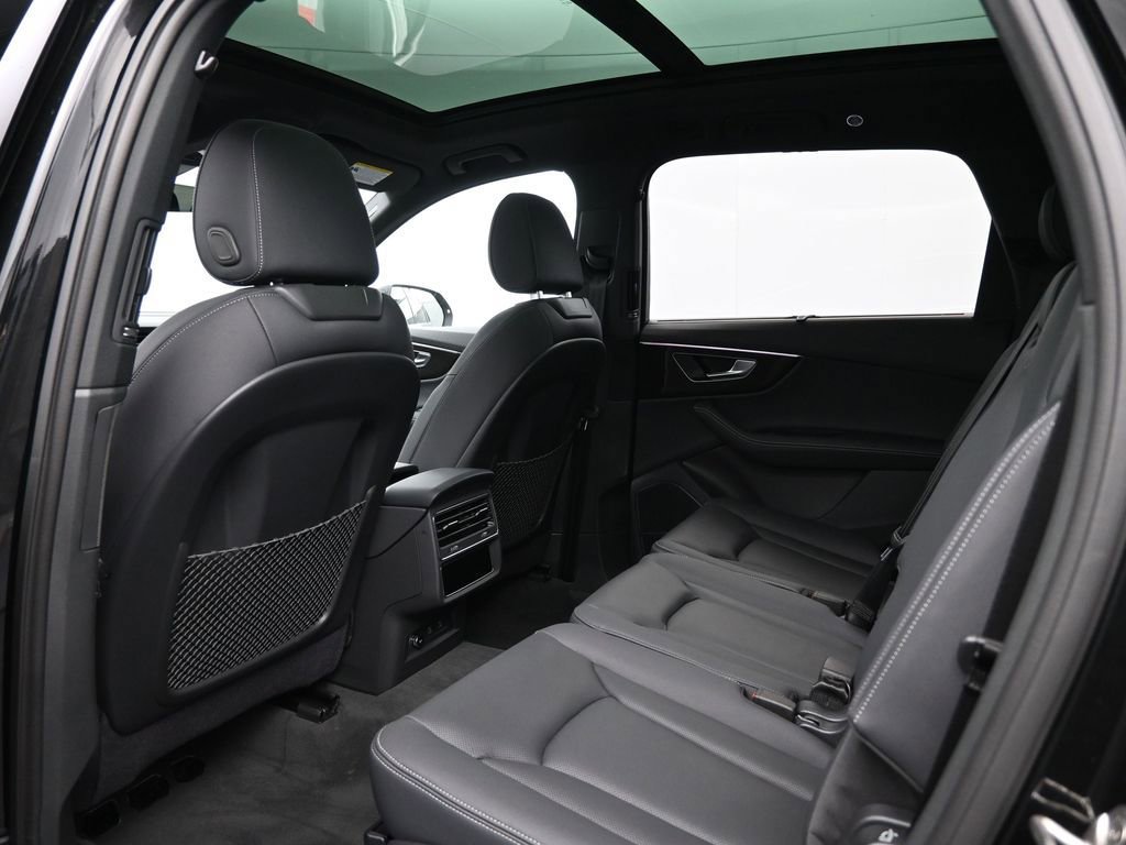 Used 2025 Audi Q7 3.0T Premium Plus w/ Premium Plus Package image 28