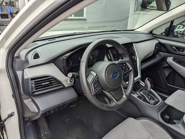 Used 2023 Subaru Outback Premium AWD/4WD image 10