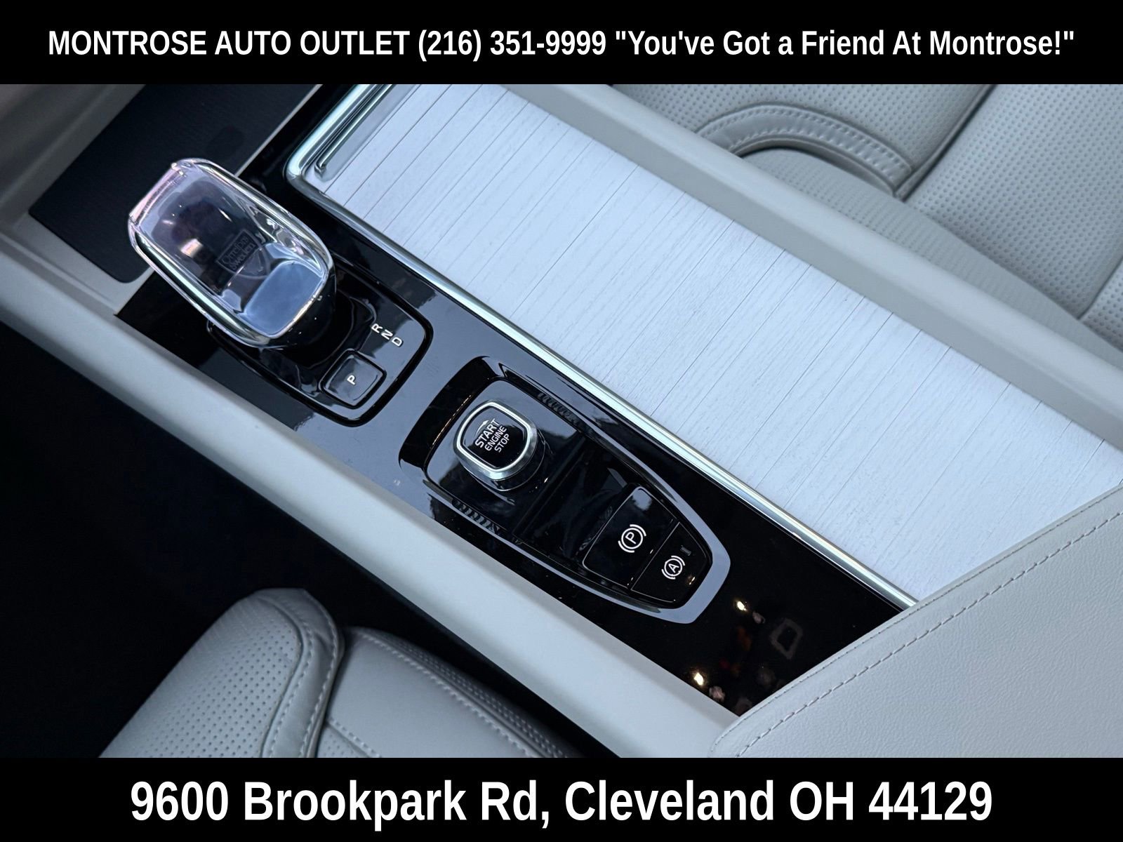 New 2026 Volvo XC60 T8 Ultra w/ Protection Package Premier image 28