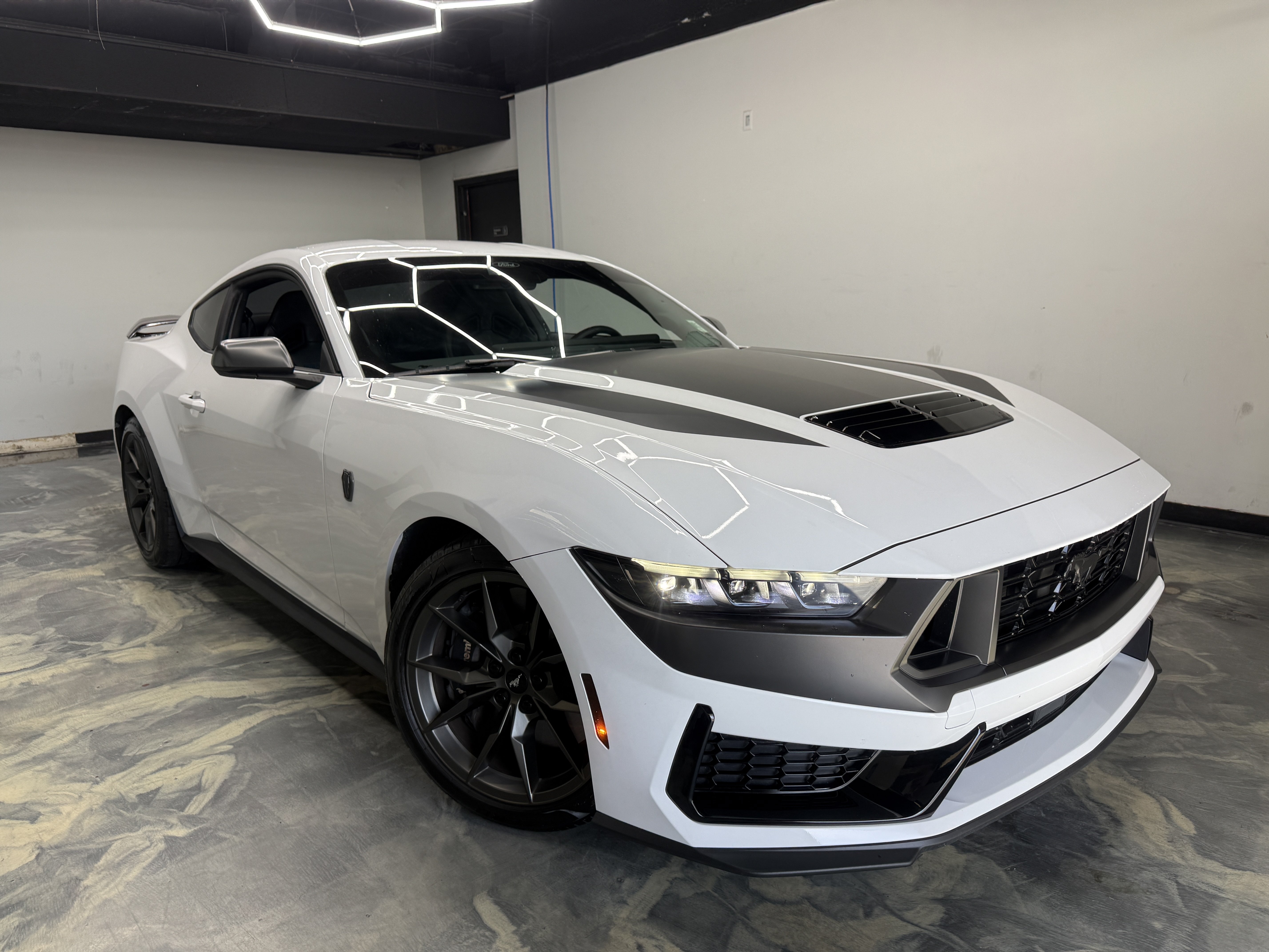 Used 2025 Ford Mustang Dark Horse RWD image 4