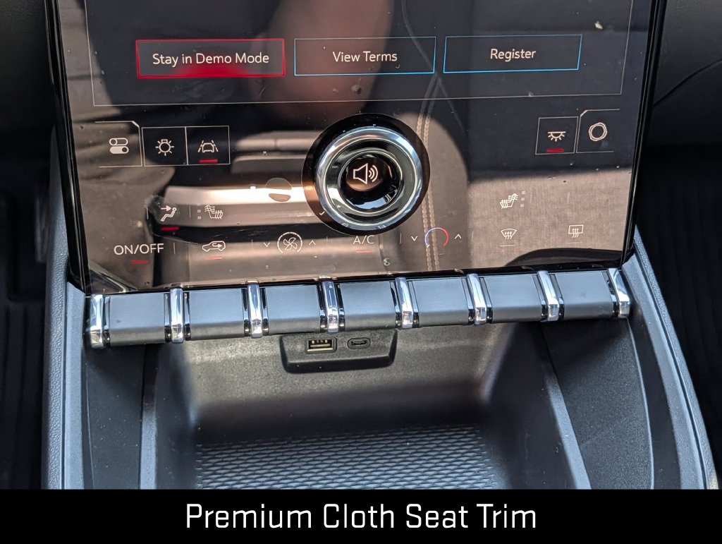 New 2027 GMC Terrain Elevation w/ Technology Package II FWD image 15
