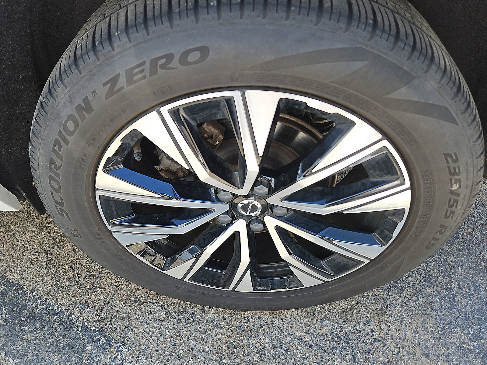 Used 2023 Volvo XC60 B5 Core w/ Climate Package AWD/4WD image 10