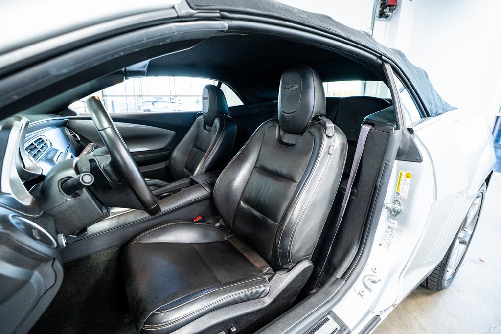 Used 2014 Chevrolet Camaro SS w/ RS Package image 34