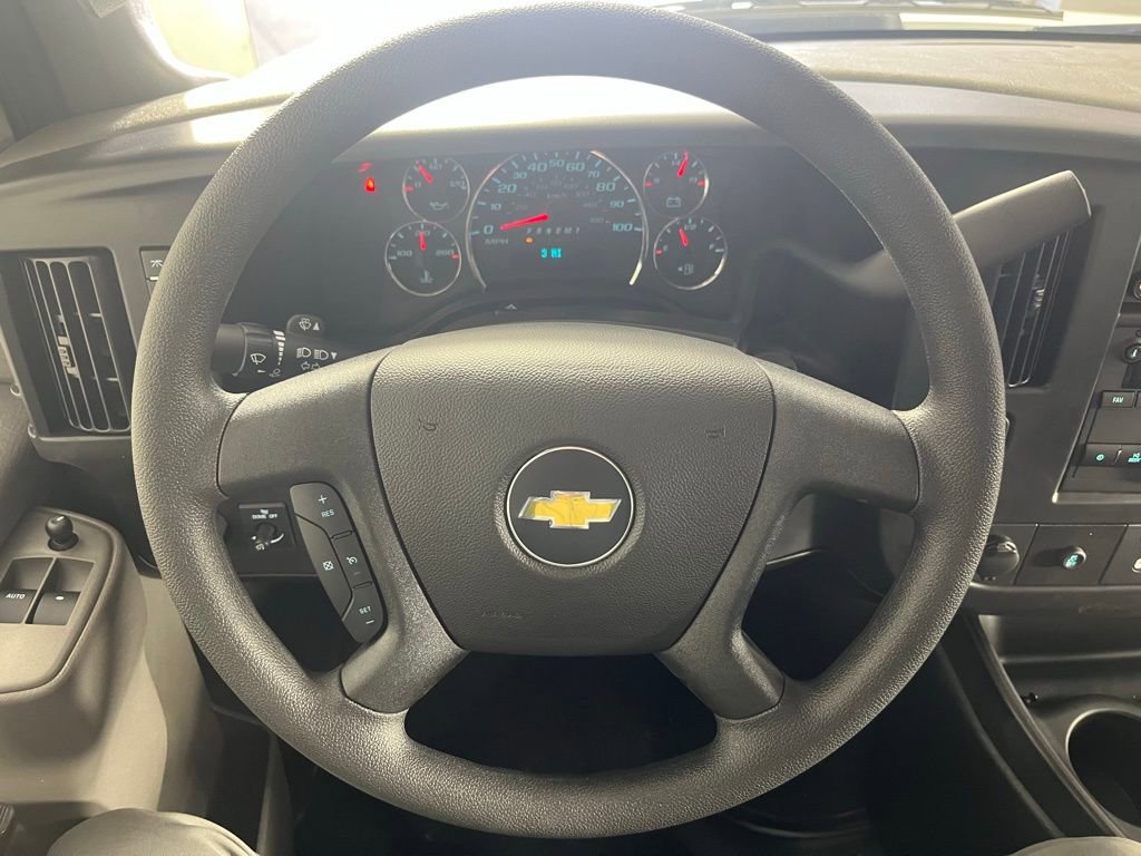 New 2026 Chevrolet Express 2500 w/ Enhanced Convenience Package RWD image 27