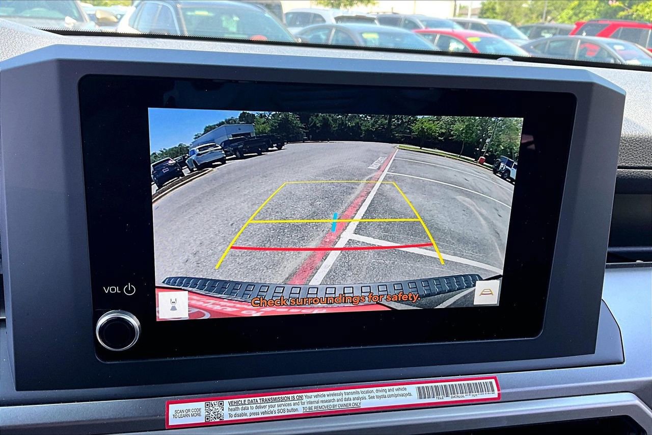 Used 2025 Toyota 4Runner SR5 AWD/4WD image 13