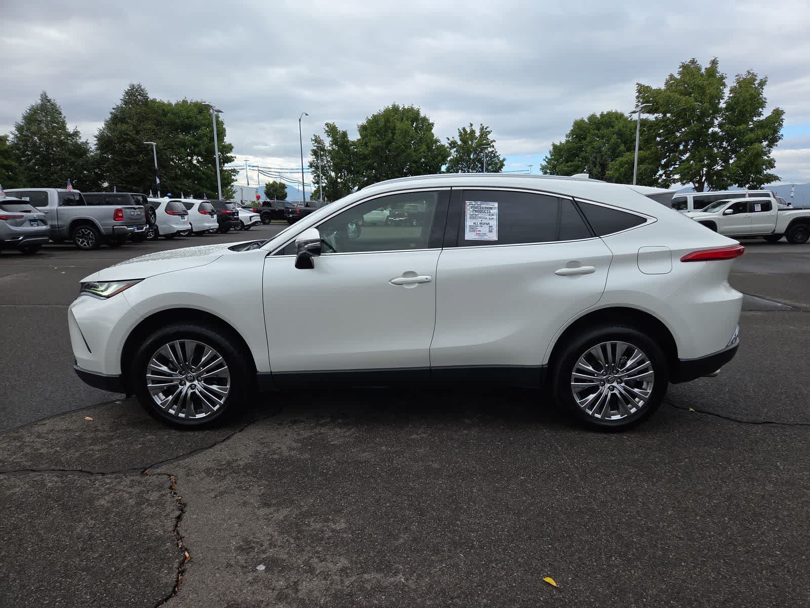 Used 2021 Toyota Venza Limited w/ Advanced Technology Package AWD/4WD image 11