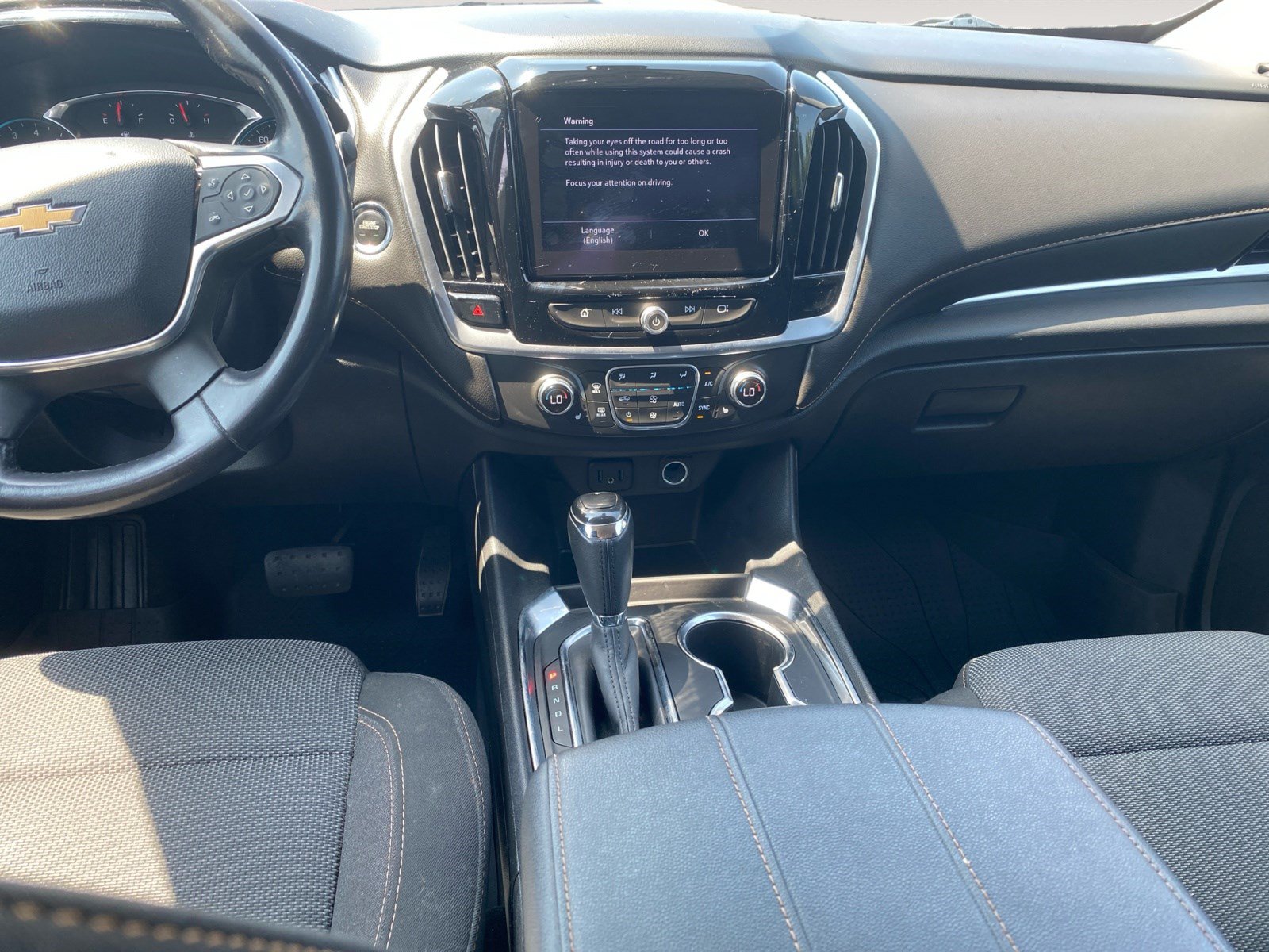 Used 2020 Chevrolet Traverse LT FWD image 11