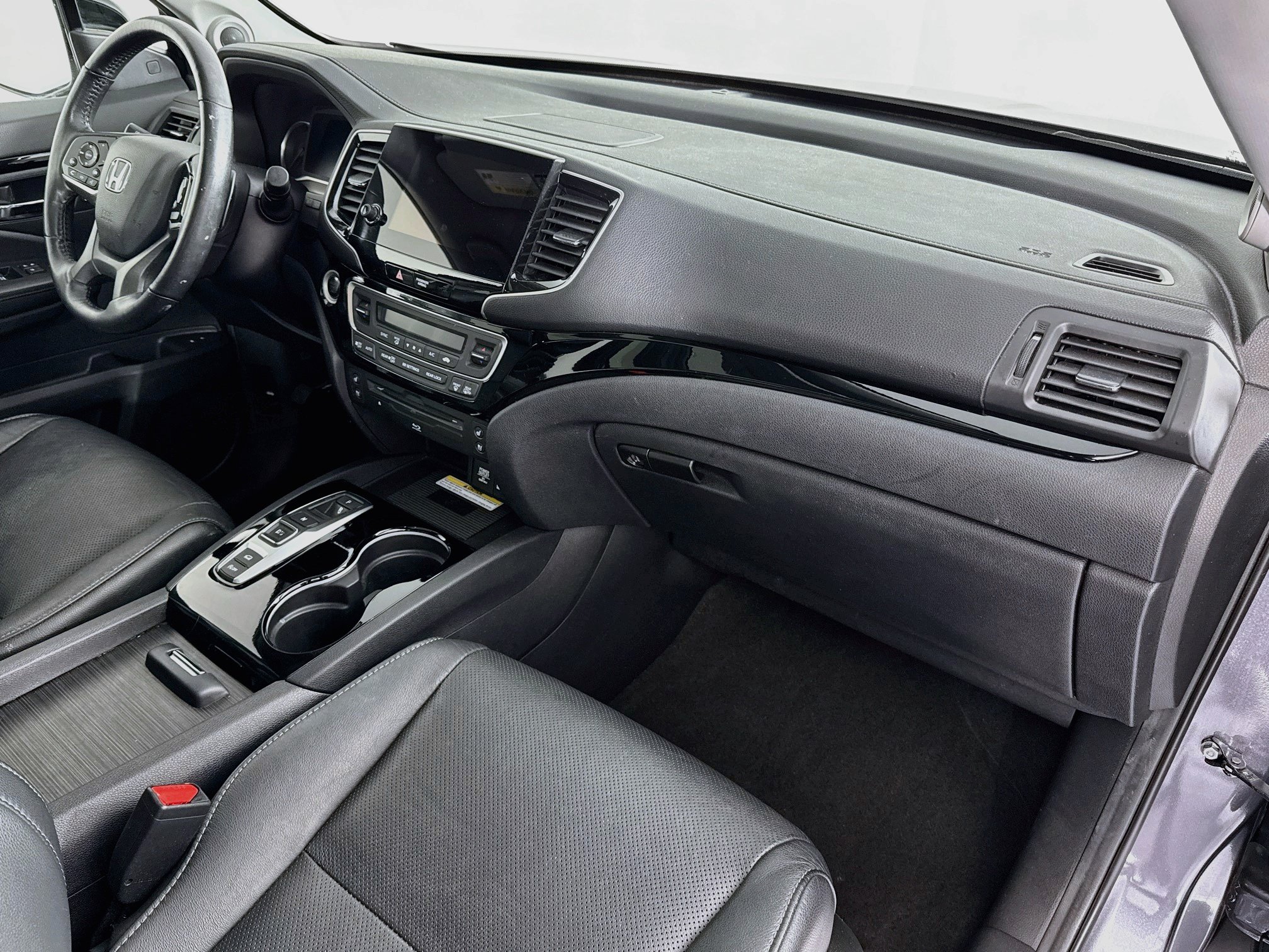 Certified 2019 Honda Pilot Elite image 32