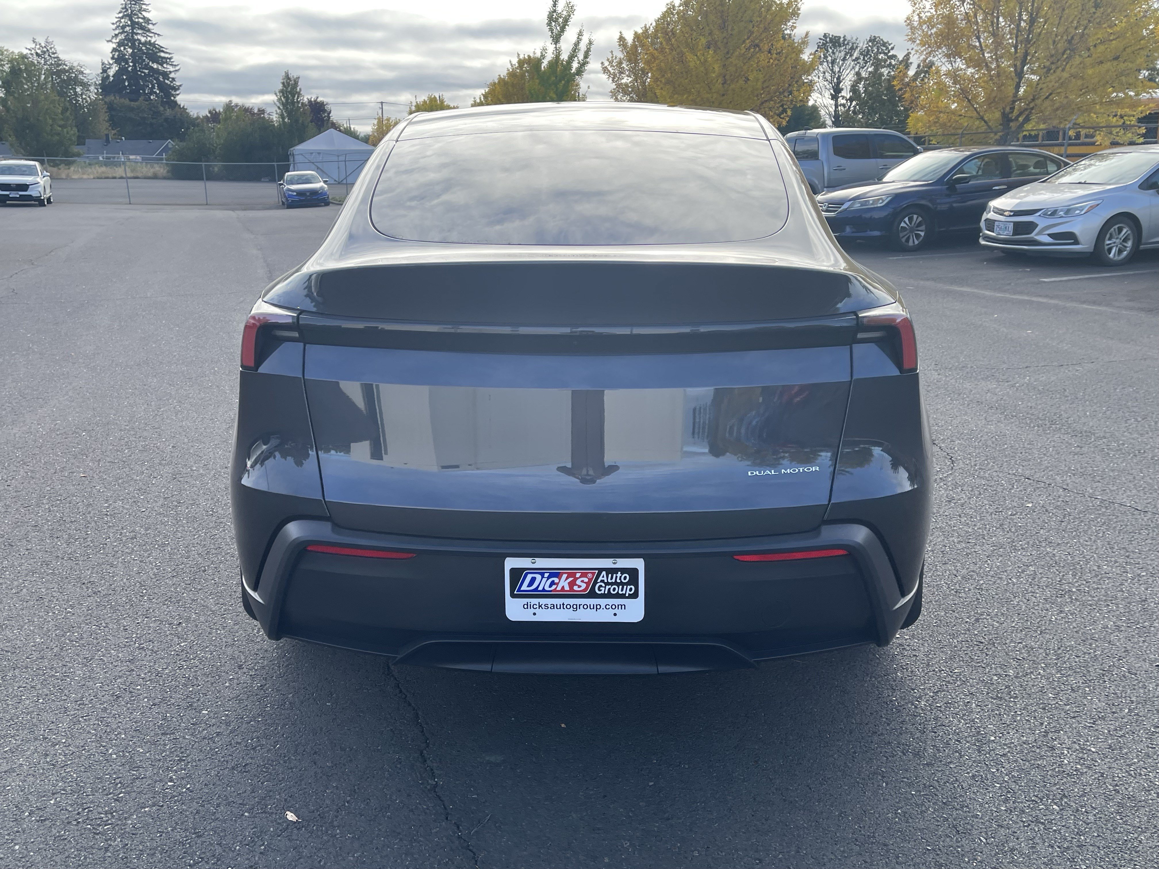 Used 2026 Tesla Model Y Long Range AWD/4WD image 4