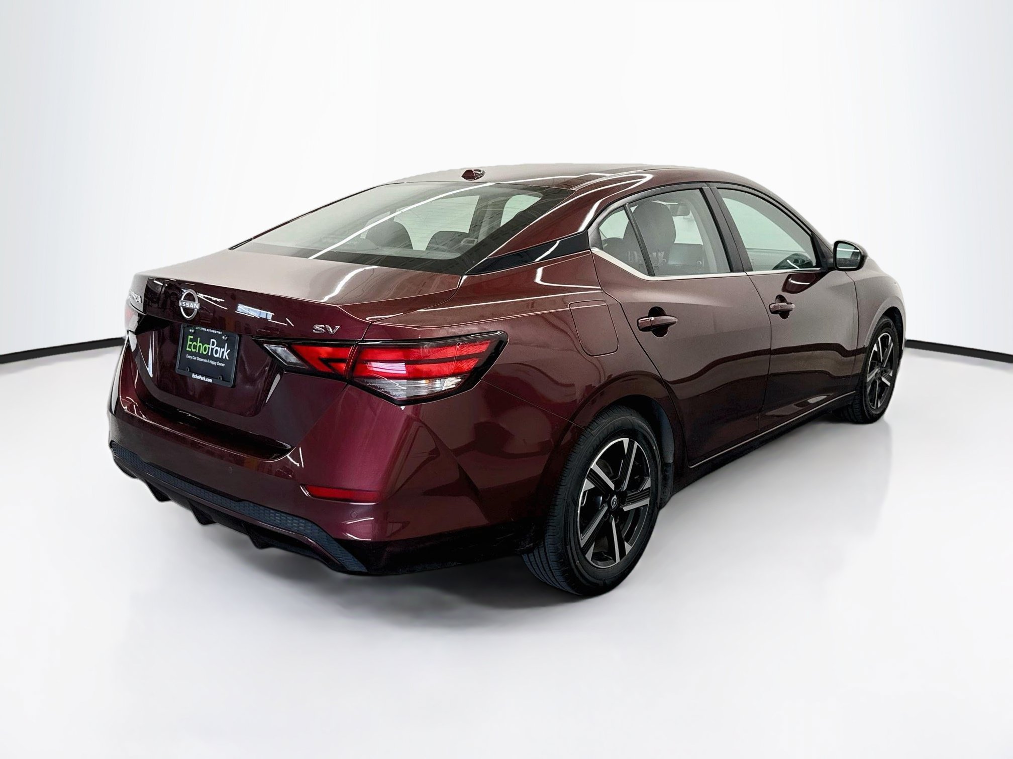 Used 2024 Nissan Sentra SV FWD image 9