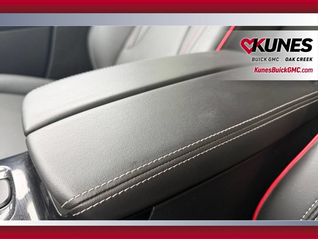 Used 2023 Buick Envision Essence w/ Sport Touring Package AWD/4WD image 29