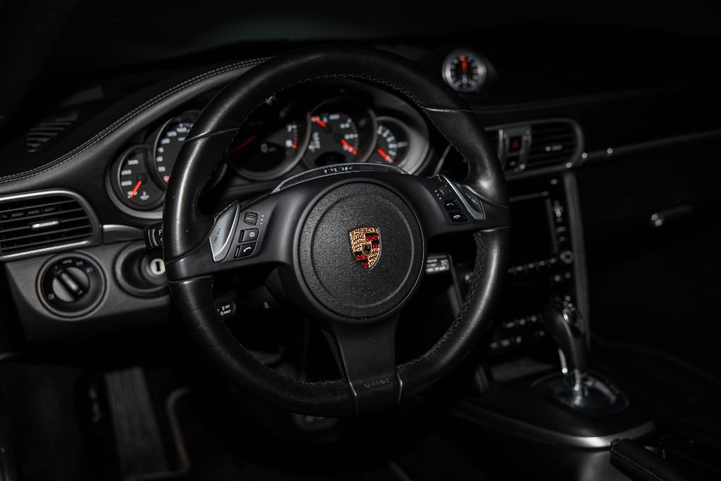 Used 2011 Porsche 911 Carrera GTS image 17