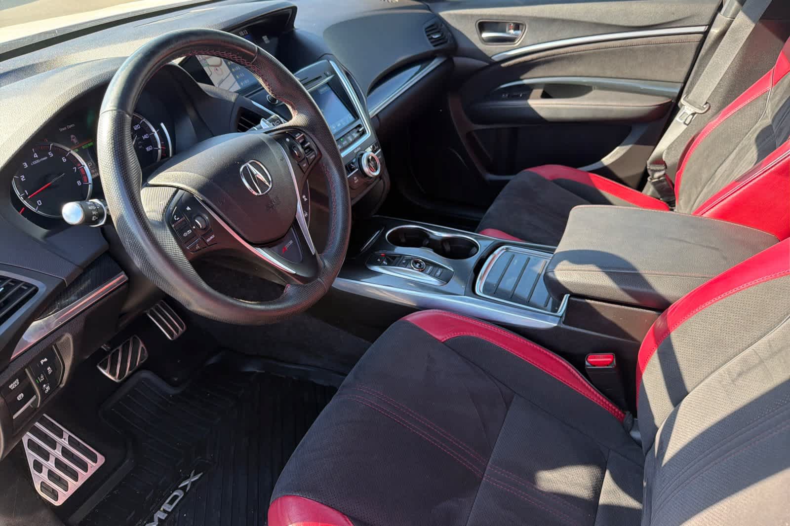Used 2020 Acura MDX w/ Technology Package AWD/4WD image 9