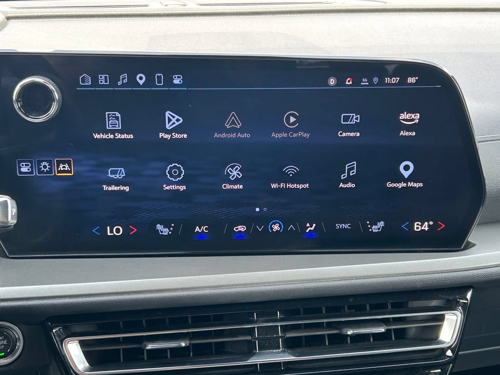 Used 2025 Chevrolet Traverse LT FWD image 19