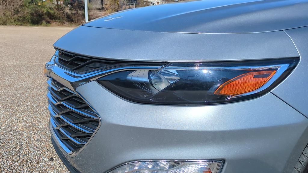 Used 2024 Chevrolet Malibu LT FWD image 9