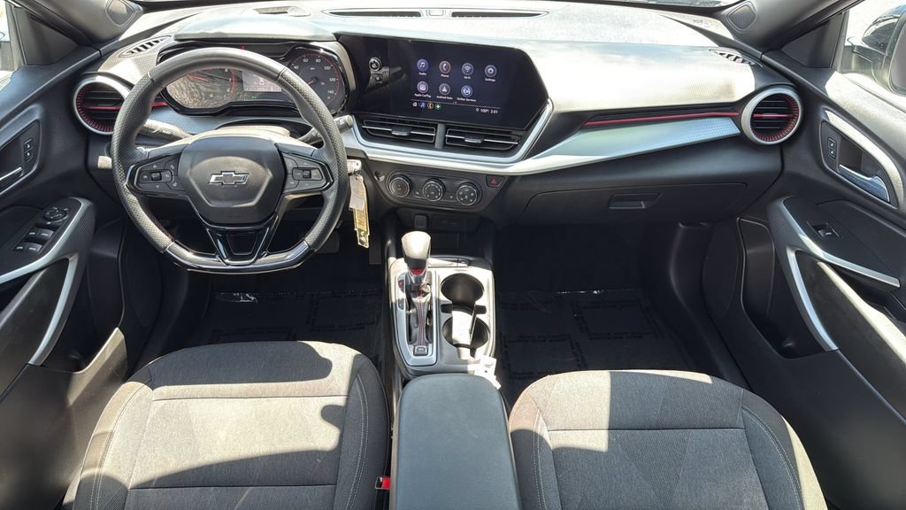 Used 2024 Chevrolet Trax RS w/ Driver Confidence Package FWD image 11