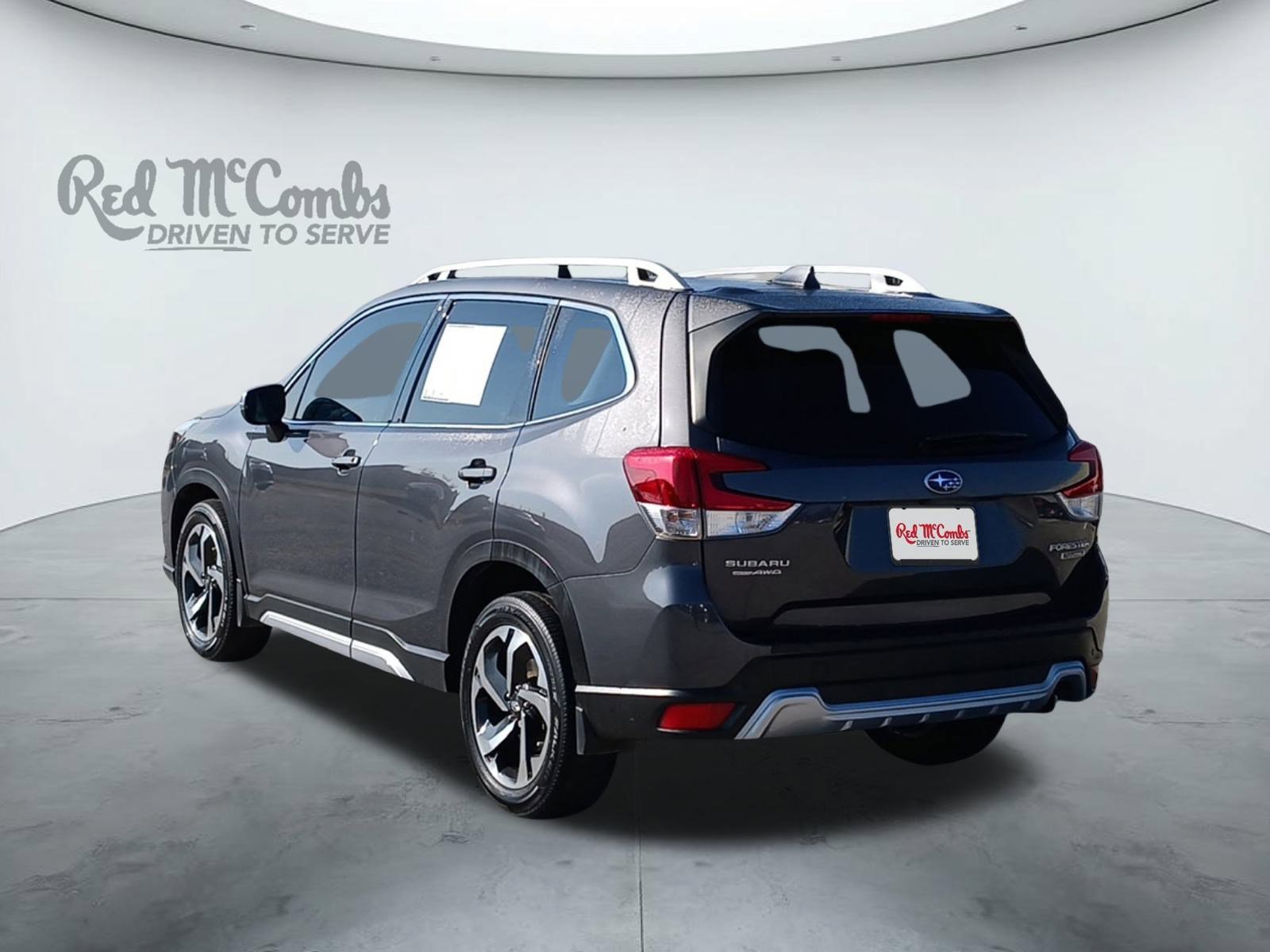 Used 2023 Subaru Forester Touring image 3