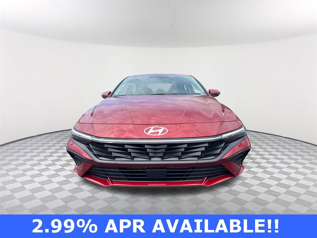 Certified 2025 Hyundai Elantra Limited image 2