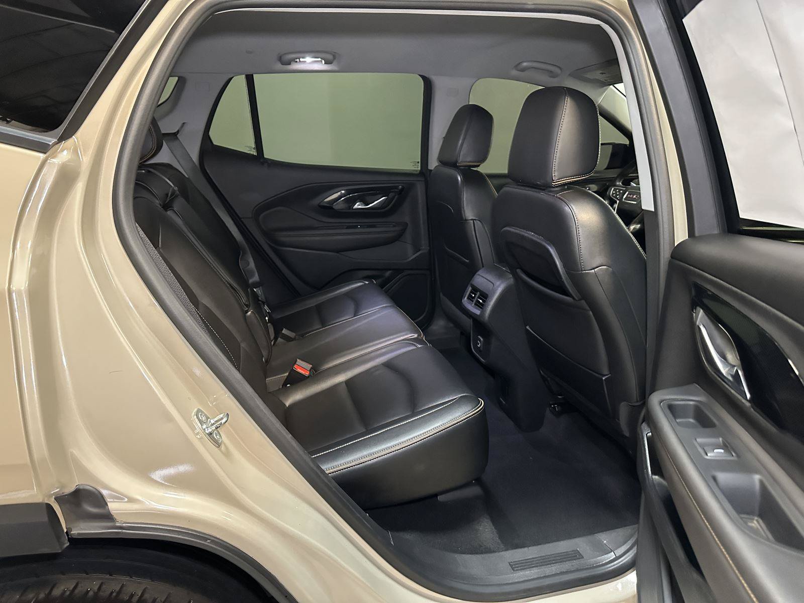 Used 2023 GMC Terrain AT4 AWD/4WD image 36
