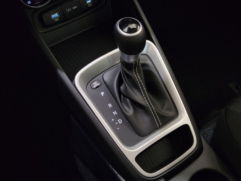 New 2026 Hyundai Venue SE FWD image 15