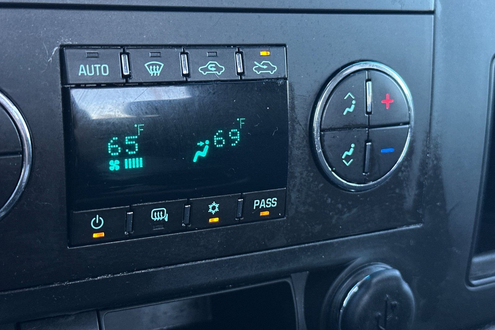 Used 2012 Chevrolet Silverado 1500 LT w/ All-Star Edition AWD/4WD image 27