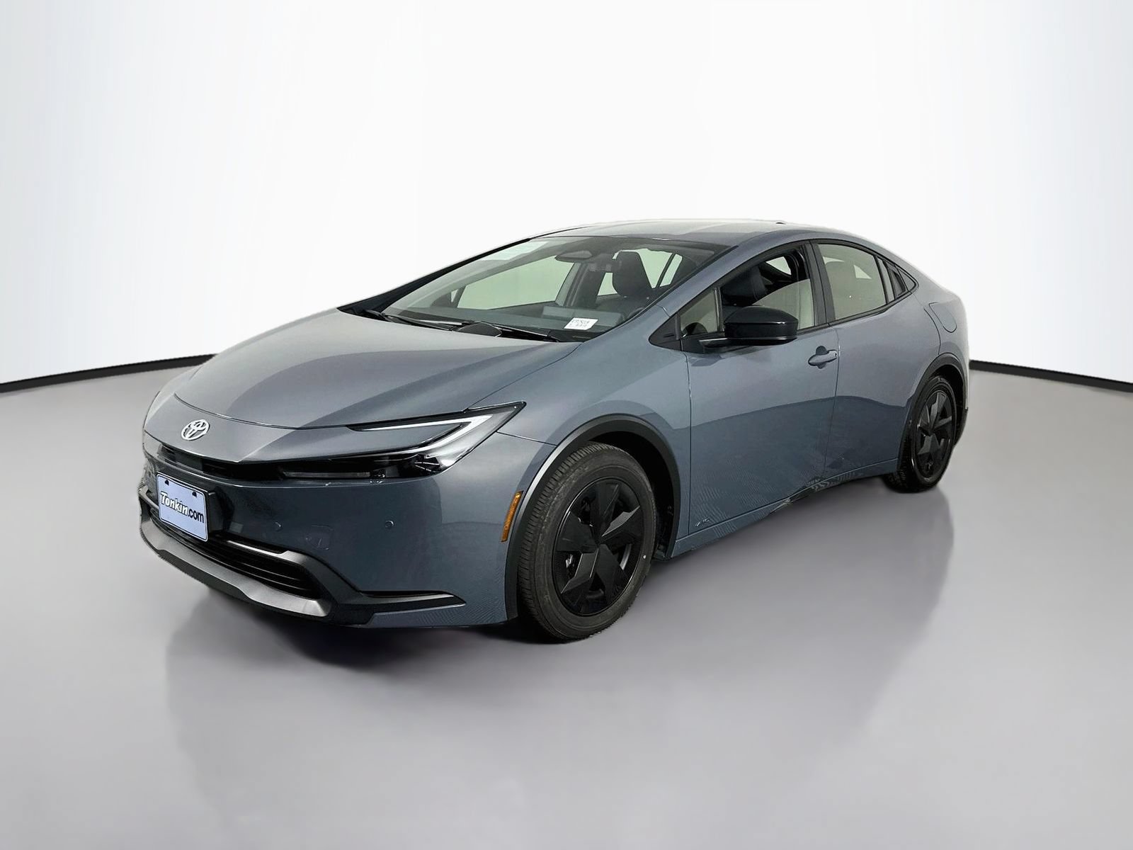 Certified 2025 Toyota Prius LE AWD/4WD image 3