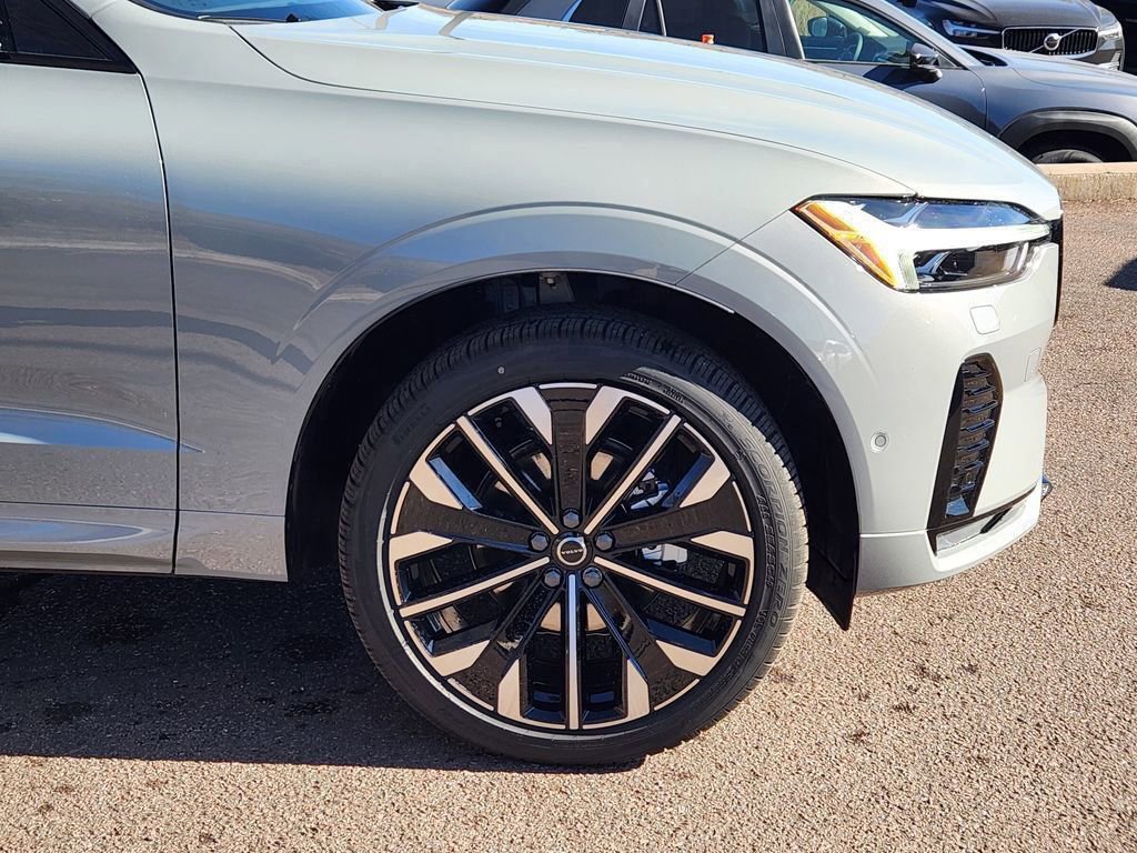 New 2026 Volvo XC60 B5 Ultra w/ Protection Package Premier image 28