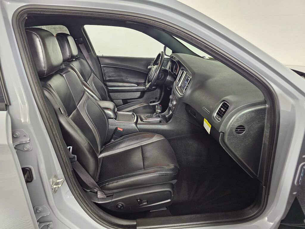 Used 2021 Dodge Charger SXT w/ Leather Interior Group image 38