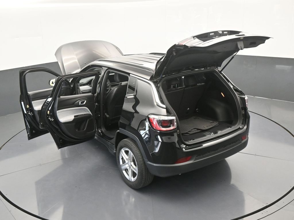 Used 2024 Jeep Compass Latitude image 63