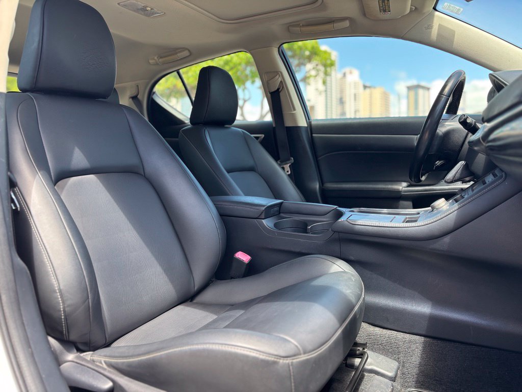 Used 2014 Lexus CT 200h FWD image 8