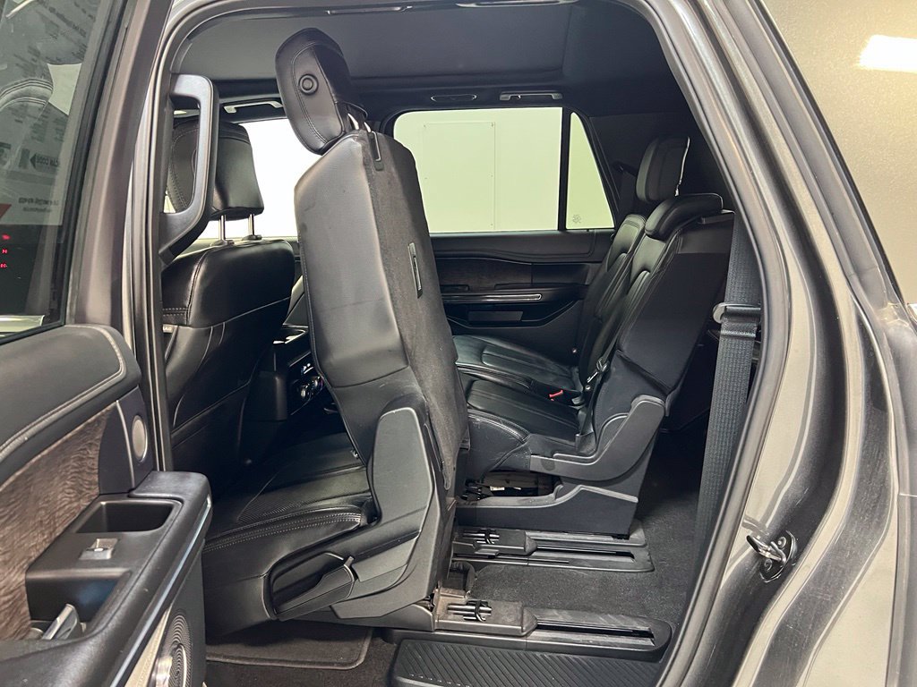 Used 2020 Ford Expedition Max Limited w/ Equipment Group 301A AWD/4WD image 30