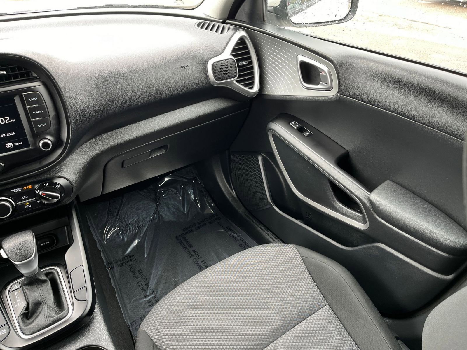 Used 2025 Kia Soul LX w/ LX Technology Package image 31