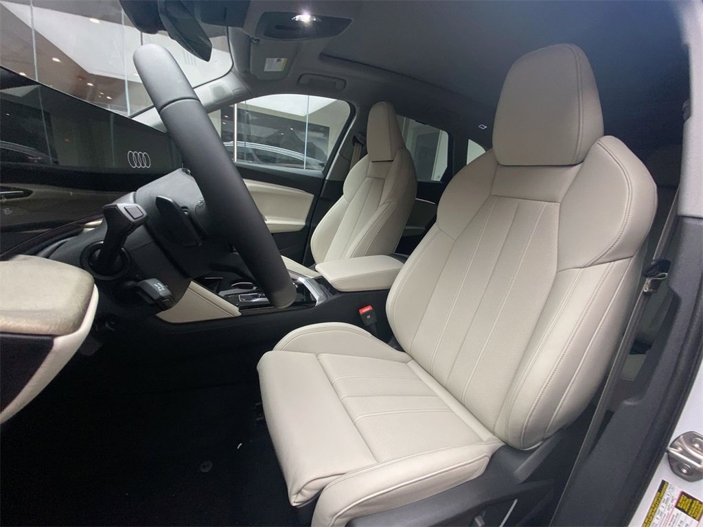 New 2025 Audi Q5 Premium Plus image 11