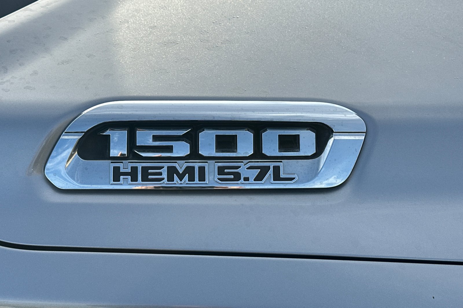 Used 2022 RAM 1500 Laramie AWD/4WD image 7