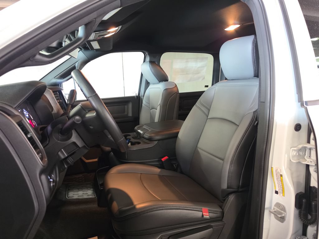 New 2026 RAM 5500 Tradesman AWD/4WD image 26