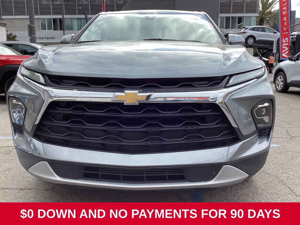 Used 2025 Chevrolet Blazer LT AWD/4WD image 2