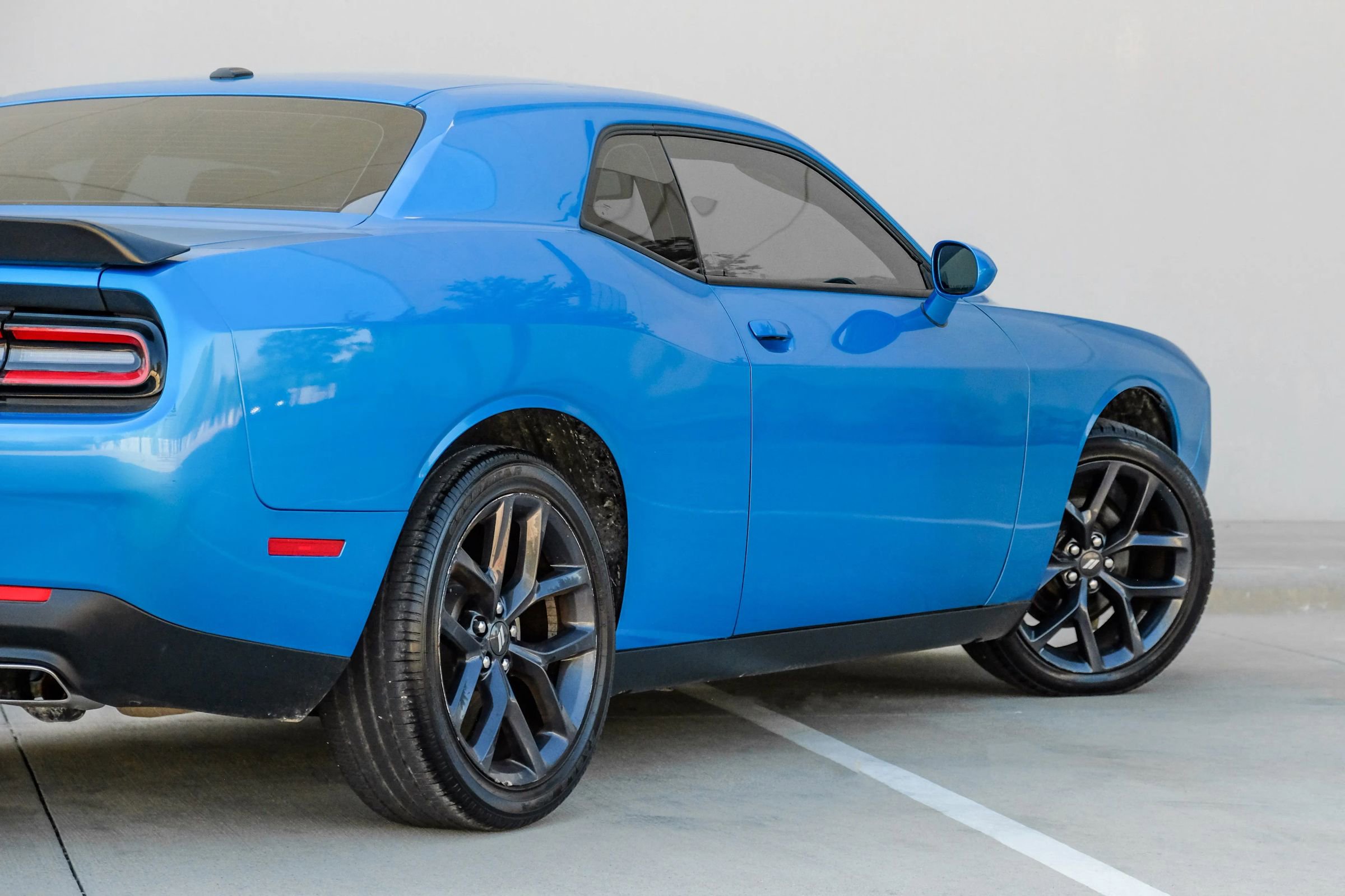 Used 2023 Dodge Challenger SXT w/ Blacktop Package image 6