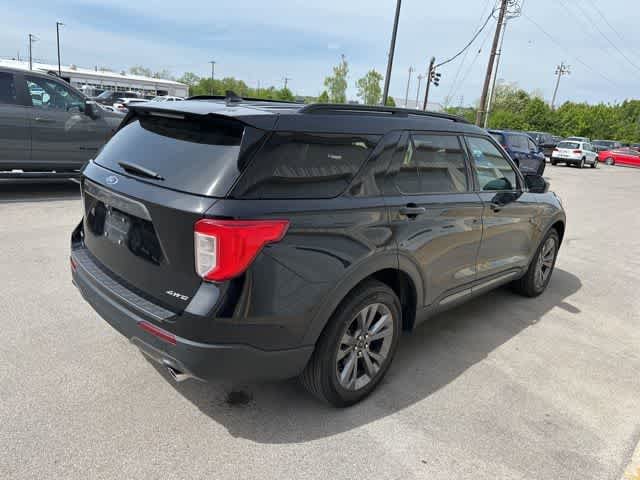 Used 2022 Ford Explorer XLT w/ Equipment Group 202A AWD/4WD image 19
