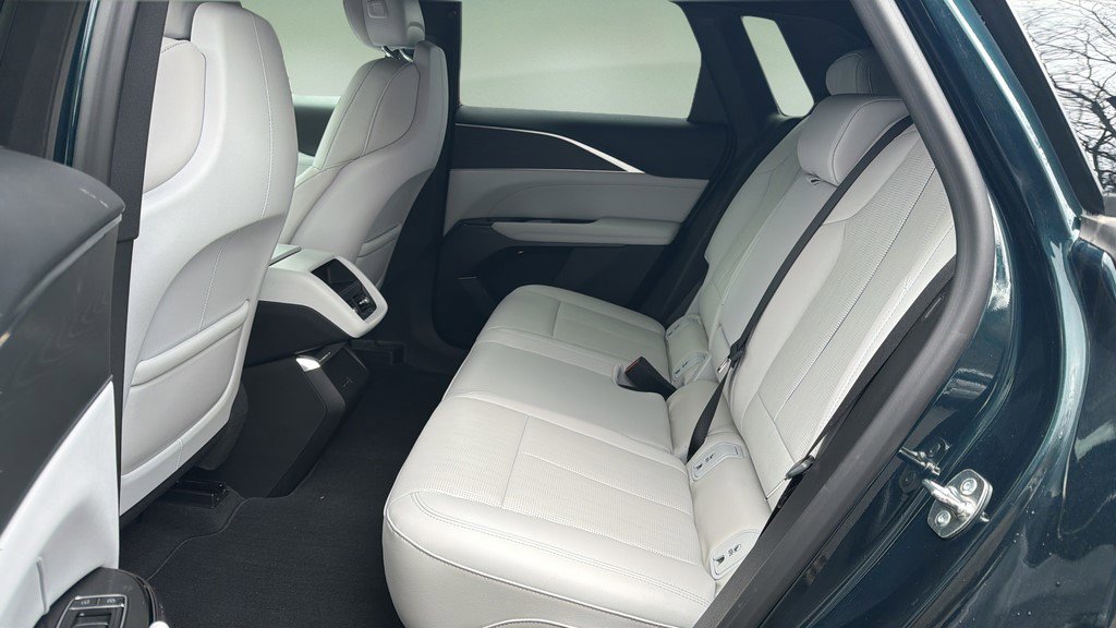 Certified 2025 Cadillac Lyriq Luxury AWD/4WD image 26