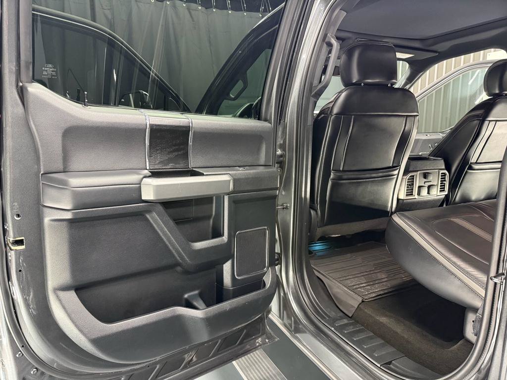 Used 2018 Ford F250 Platinum w/ Platinum Ultimate Package AWD/4WD image 21