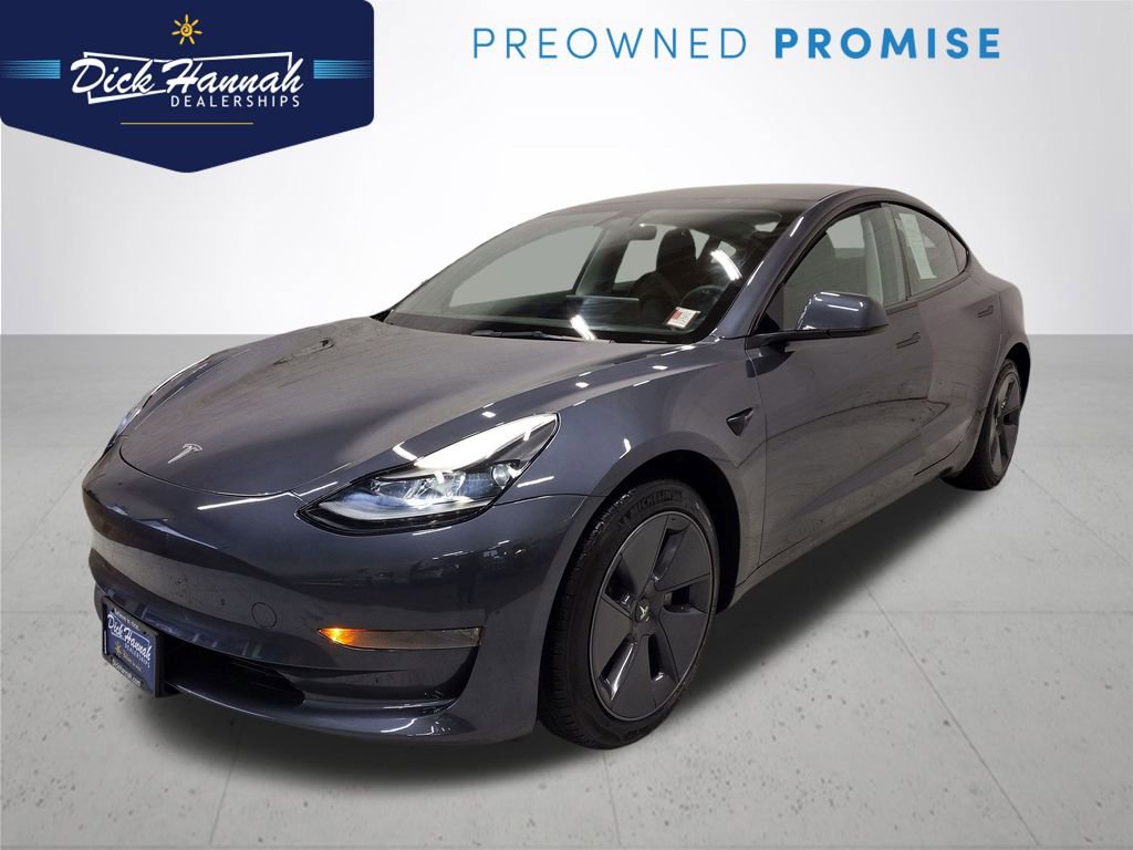 Used 2023 Tesla Model 3 Standard Range image 1