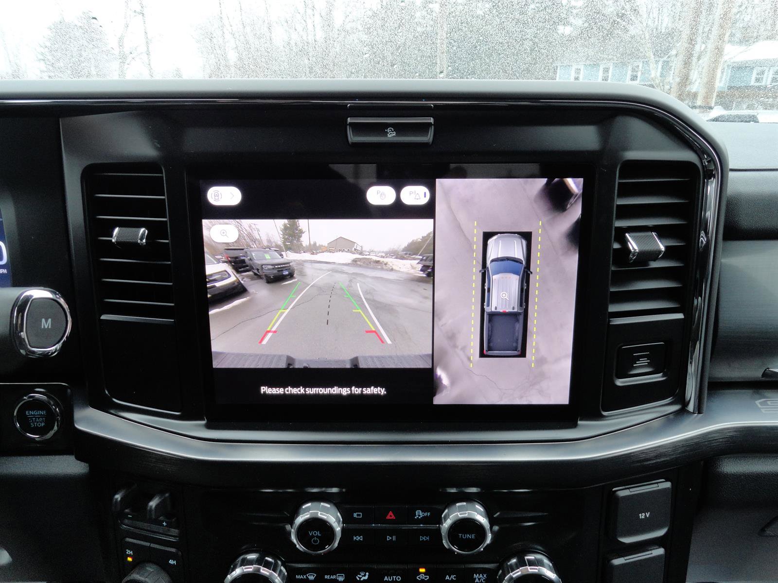 New 2026 Ford F250 Lariat w/ Black Appearance Package image 18