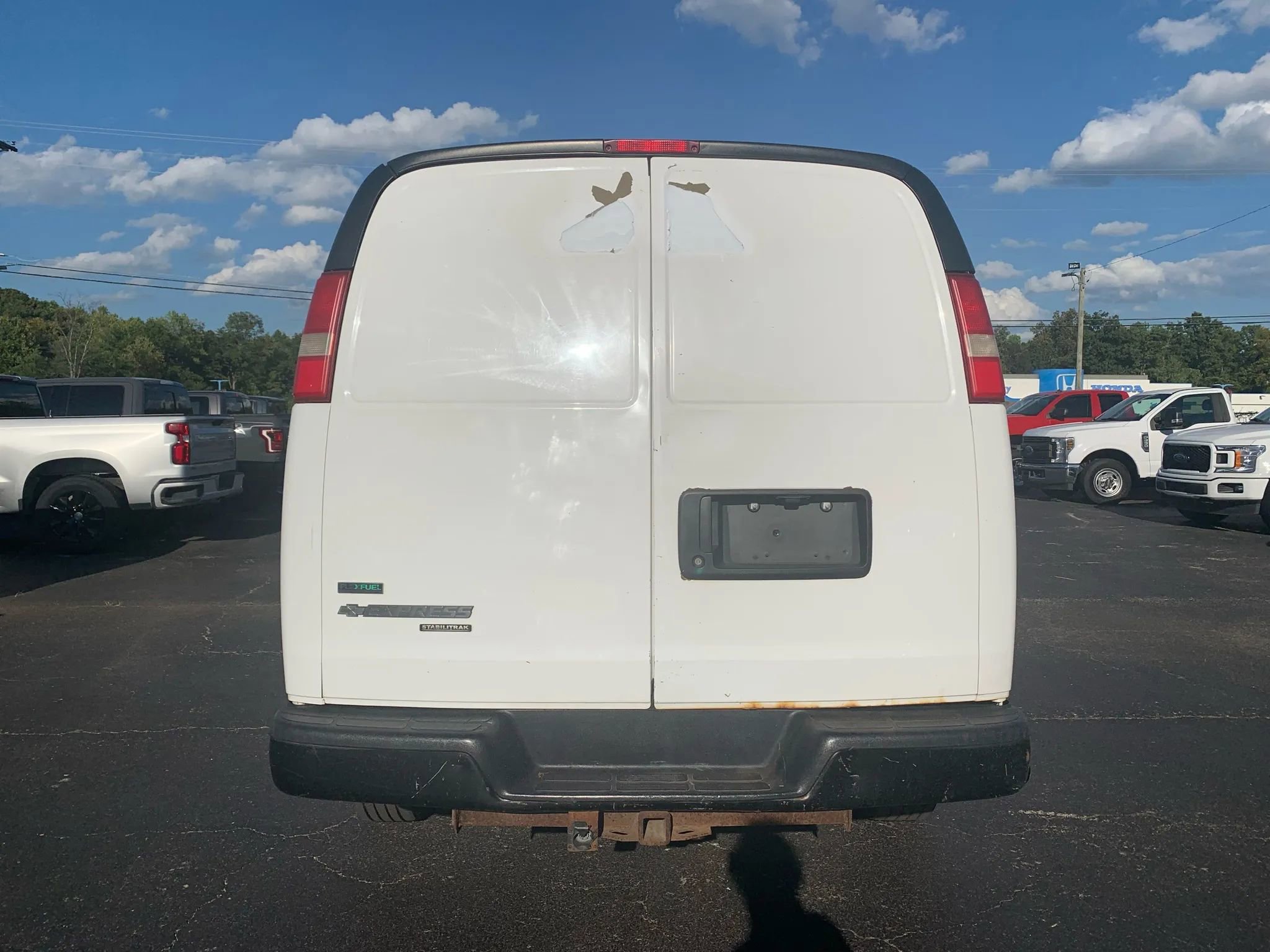 Used 2012 Chevrolet Express 2500 image 5